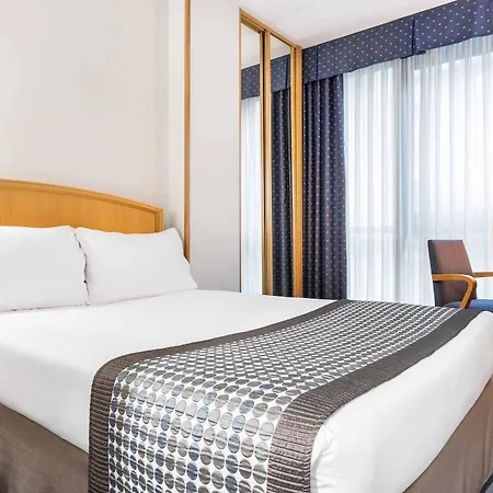 Hotel Exe Area 3*