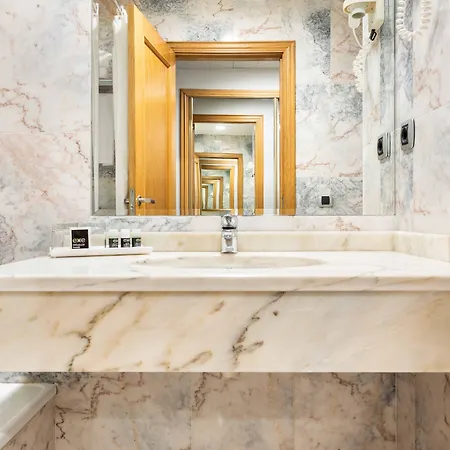 ホテル Exe Area サンティアゴ・デ・コンポステーラ