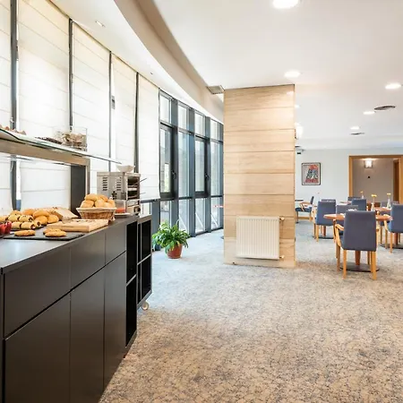 Hotel Exe Area 3*