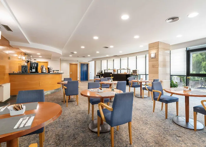 Exe Area 3* Santiago de Compostela